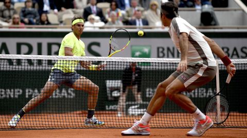 Nadal enfrent�ndose a Federer en las semifinales del torneo Roland Garros en 2019