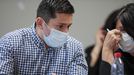 El presunto asesino de Marta Calvo habla con su abogada en el juicio que se celebra en Valencia