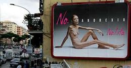 Isabelle Caro, ex modelo y actriz francesa que salt� a la fama por dejarse fotografiar desnuda en una campa�a contra la anorexia, enfermedad que padec�a, muri� el 17 de noviembre con 28 a�os, seg�n pu