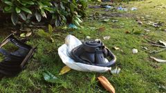 Restos del veh�culo en el lugar del accidente