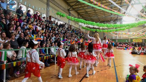 El pabelln del Liceo La Paz se convirti este carnaval en una gran carpa de circo