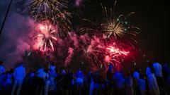 Orballo Cultural y tirada de fuegos artificiales en las Festas do Ver�n de Ribeira