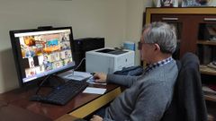 El alcalde de Carballo durante el encuentro telem�tico con el Conselleiro de Sanidade