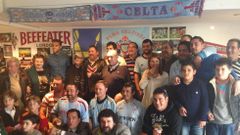 Miembros de la pe�a, durante la inauguraci�n, en abril del a�o pasado.