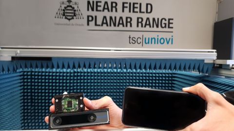 Prototipo para convertir tel�fonos m�viles en miniesc�neres