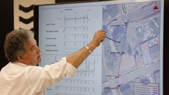 El alcalde de Pontevedra, Miguel Anxo Fern�ndez Lores, dio a conocer este lunes el proyecto para solucionar las inundaciones en la R�a do Santo