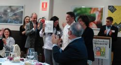 Los ganadores del primer premio de cocina, durante la entrega.