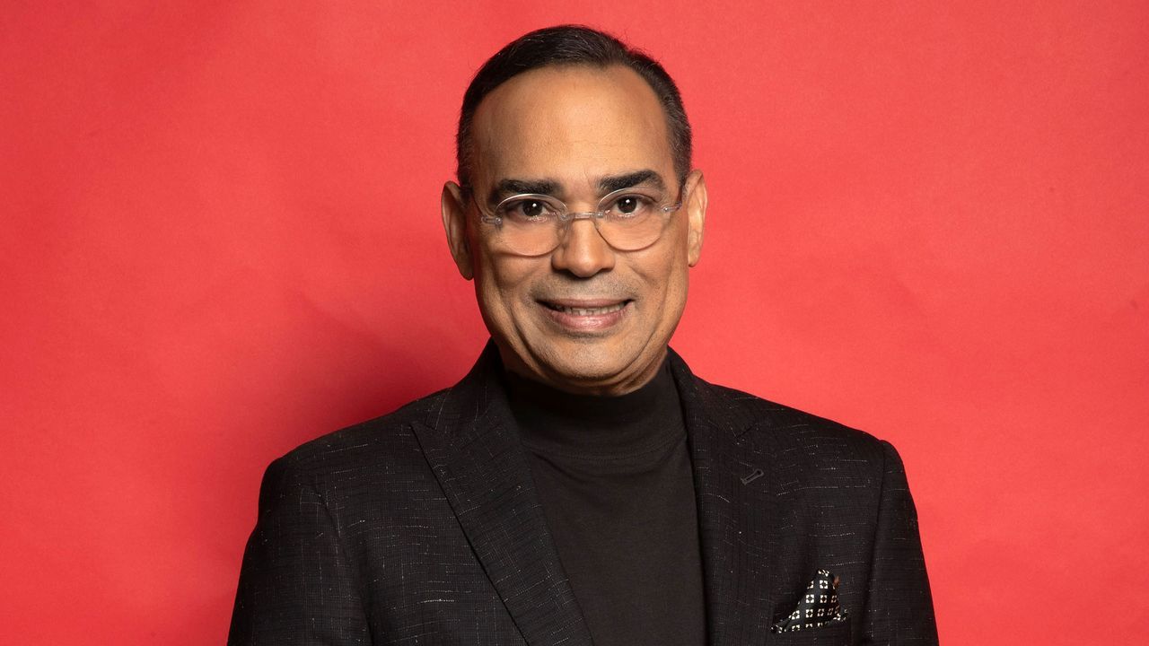 Gilberto Santa Rosa, cantante: «Que Bad Bunny coquetee con la salsa me parece simpático»