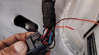 Los responsables de la Escudera Taboada revisaron el coche y comprobaron que se haban cortado unos cables