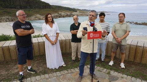 Presentaci�n en A Marosa del Iberdrola Surfing Day con�Carlos Madar, Carmela L�pez, Ram�n D�ez, Francisco Silva, Iv�n Penelo y Ramiro Fern�ndez.