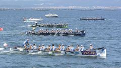 Fotograf�a de archivo de una regata disputada en Vilagarc�a