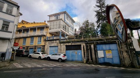 Jorge V�zquez adquiri� en 1999 la antigua casa del alcalde Tom�s Dapena para transformarla en un hotel.