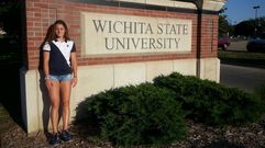 Claudia Rojo, en su universidad, en Kansas