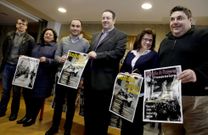 Orto�o, Santos, P�rez y miembros de las tres cofrad�as presentaron el programa