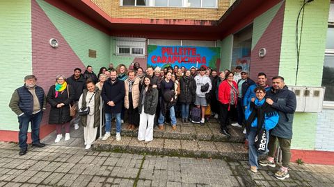 Los padres, esperando para entrar a ver el espect�culo