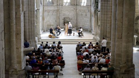 Concierto en Bonaval del grupo gallego Chruinne