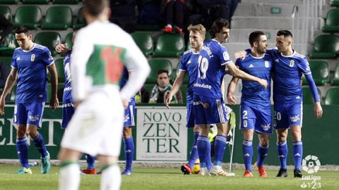 Gol Joselu Elche Real Oviedo Martinez Valero.Los jugadores del Real Oviedo celebran el gol de Joselu