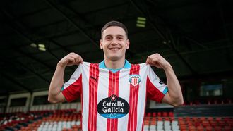 Mario N�jera, en el estadio �ngel Carro de Lugo