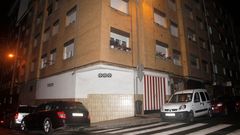 Fachada del edificio ubicado en el n�mero 4 de la calle Felicidad de Gij�n, donde han sido hallados los cad�veres de un matrimonio de octogenarios en el interior de su domicilio