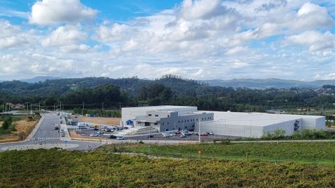 Vista de una de las naves ya operativas en la Plisan