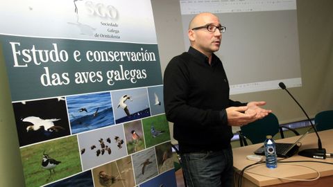 Xabier Vzquez Pumario  un experto na avifauna do Courel