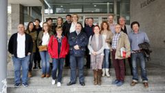 Candidatos del PSOE de Ferrolterra acudieron ayer a los juzgados para entregar sus listas electorales
