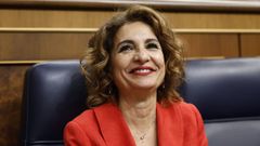 La vicepresidenta primera del Gobierno y ministra de Hacienda, Mar�a Jes�s Montero a su llegada este mi�rcoles al pleno del Congreso.