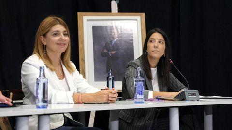 PLENO MOCION DE CENSURA EN EL CONCELLO DE RIBEIRA, DONDE LUIS PEREZ BARRAL ALCALDE DEL BNG CEDE EL BASTON DE MANDO A LA NUEVA ALCALDESA MARIA JOSE SAMPEDRO CANDIDATA DEL PP, PRIMERA MUJER EN ESTE PUESTO.