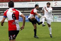 El estrecho triunfo la semana pasada ante el colista ser� insuficiente si el Arousa no gana hoy. 