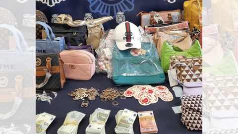 Material incautado por la Policía Nacional durante la investigación a un grupo de distribución de material falsificado