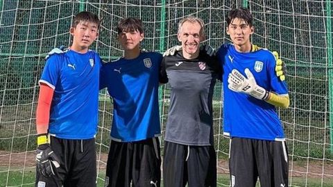 Sergio Garc�a Casti�eiras, el tercero por la izquierda, la pasada semana en Corea del Sur