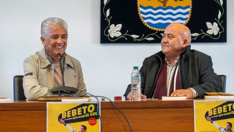 Bebeto y Jos� Antonio Santiso, alcalde de Abegondo