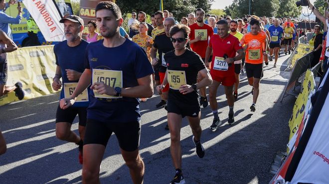 corre.Corredores en una anterior edición del circuito de A Coruña