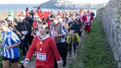 Algunas corredoras y corredores en la edici�n del a�o pasado en Malpica.