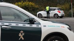 Foto de archivo de un control de la Guardia Civil en una localidad mari�ana