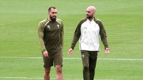 Claudio Gir�ldez tuvo una larga charla�este martes con Borja Iglesias.