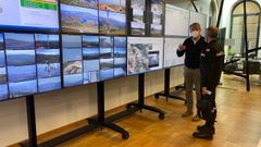 El director xeral de Defensa do Monte, Manuel Rodr�guez con el teniente coronel de infanter�a del V Batall�n de Intervenci�n de la UME, Jos� Alberto Barja