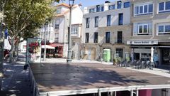 El aparatoso incidente tuvo lugar en una terraza de la plaza de A Liberdade, en O Carril (Vilagarc�a de Arousa)