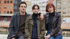 Los actores Milena Smit, Miki Esparb� y Aixa Villagr�n