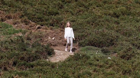 La princesa Leonor hace un recorrido por el Parque Nacional de la Montaa de Covadonga -embrin del actual Parque de los Picos de Europa- con motivo de la celebracin del primer centenario