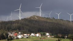 Actual parque e�lico de A Silvarredonda. El proyectado ir� muy cerca, pero m�s al norte