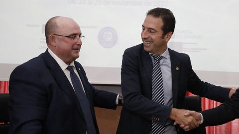 Domingo Rey, con el conselleiro Villares