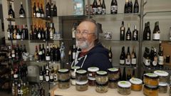 Regal inicia etapa en el local del que es propietario junto a la Porta da Vila tras cerrar la tienda que ten�a en A Fontenova