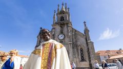 El sacerdote, en Corcubin