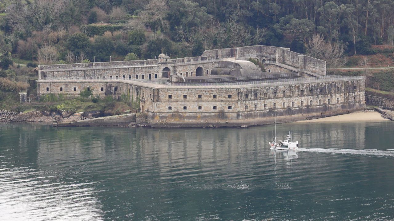 Tejero reprochó al Gobierno que le enviara a una celda «llena de humedad» en el castillo de La Palma de Mugardos