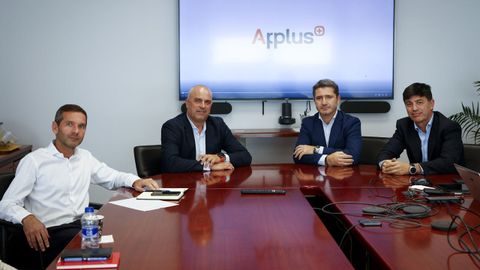 scar Lpez (dir. E&I Espaa), Jos Fdez, Gonzalo Mtnez (delegados en Galicia) y Santiago Rdez (dir. de Desarrollo Negocio)