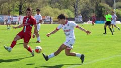 Imagen del partido que Noia y Somozas disputaron en el Julio Mato.