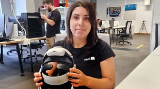 Rita Pérez Carou, en la sede de Navia 3D, en Vigo