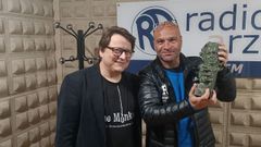 Xos� Zapata, a la izquierda