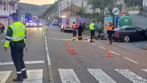 Accidente con un motorista en Barbantes Estacin (Cenlle)